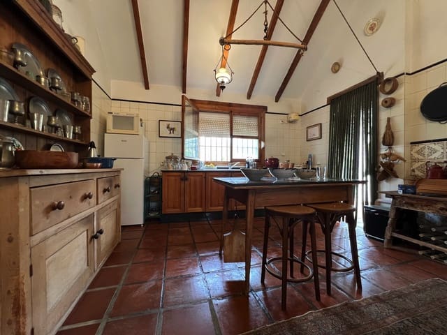 3 soverom Finca/Herregård til salgs i Sedella med svømmebasseng garasje - € 398 000 (Ref: 8439613)