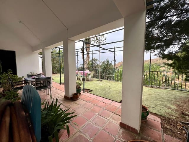 3 soverom Finca/Herregård til salgs i Sedella med svømmebasseng garasje - € 398 000 (Ref: 8439613)