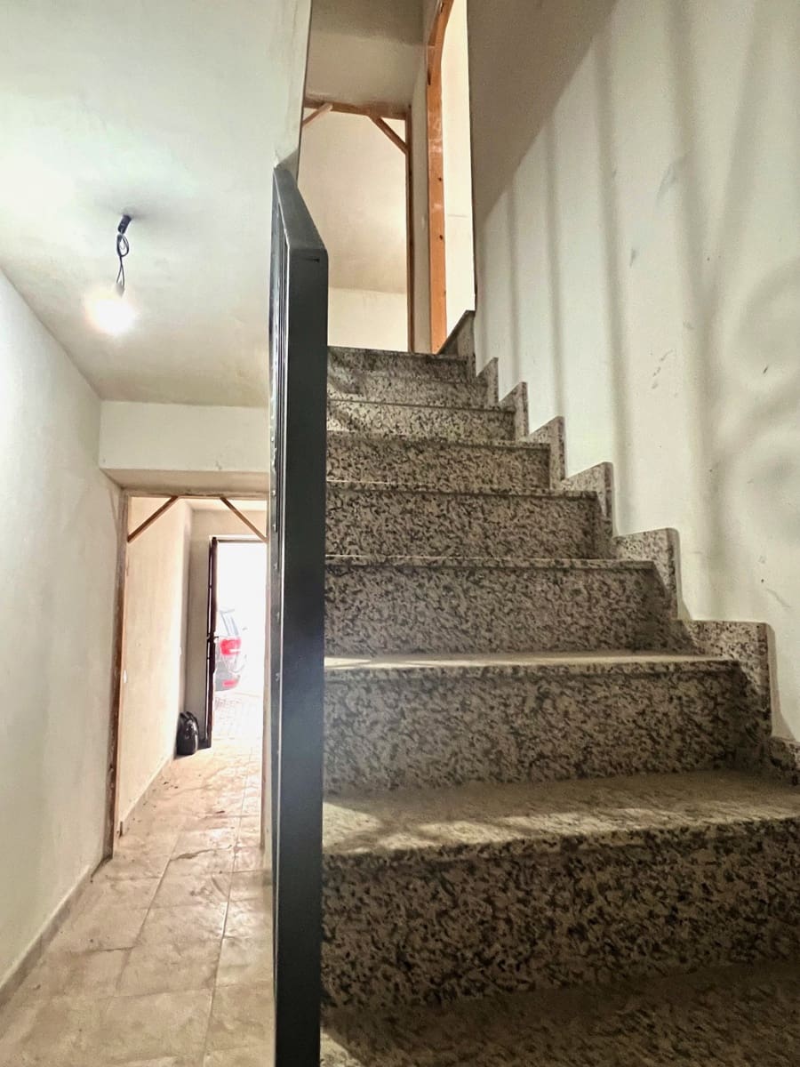 4 soveværelse Byhus til salg i Alcaucin - € 149.900 (Ref: 8592044)