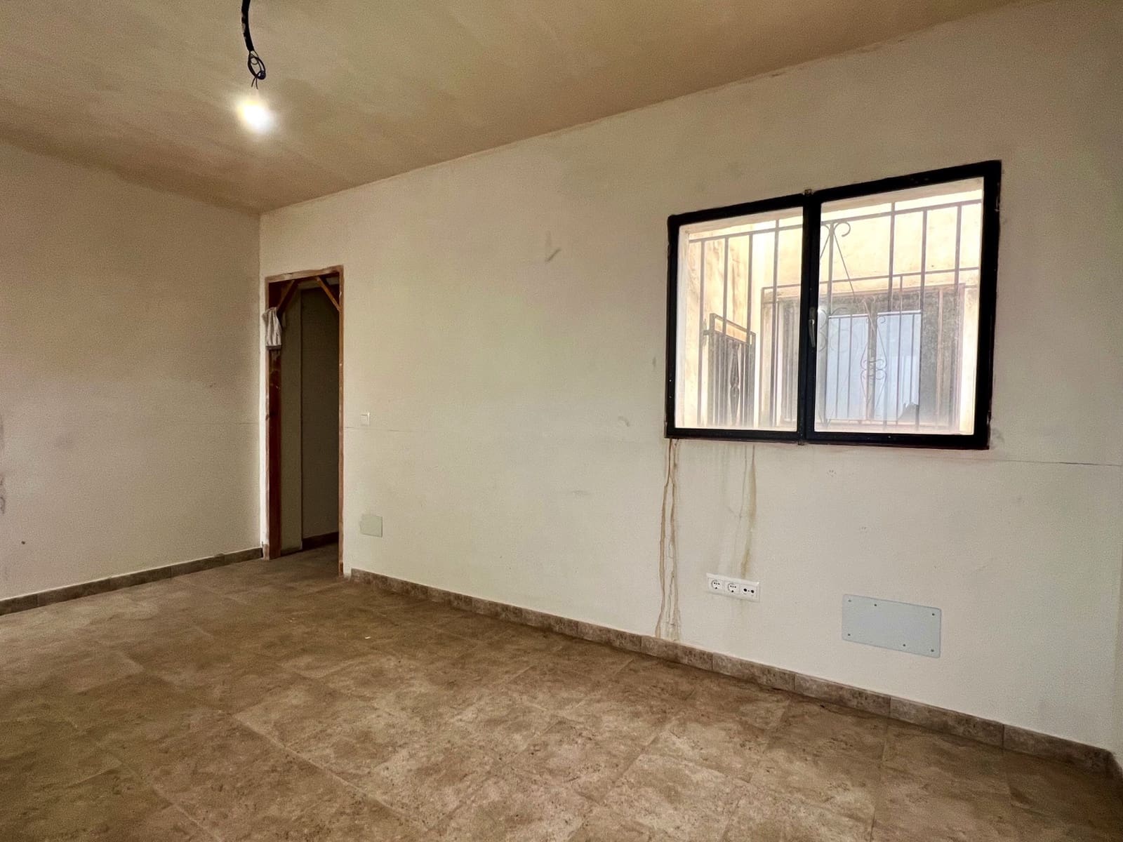 4 soveværelse Byhus til salg i Alcaucin - € 149.900 (Ref: 8592044)