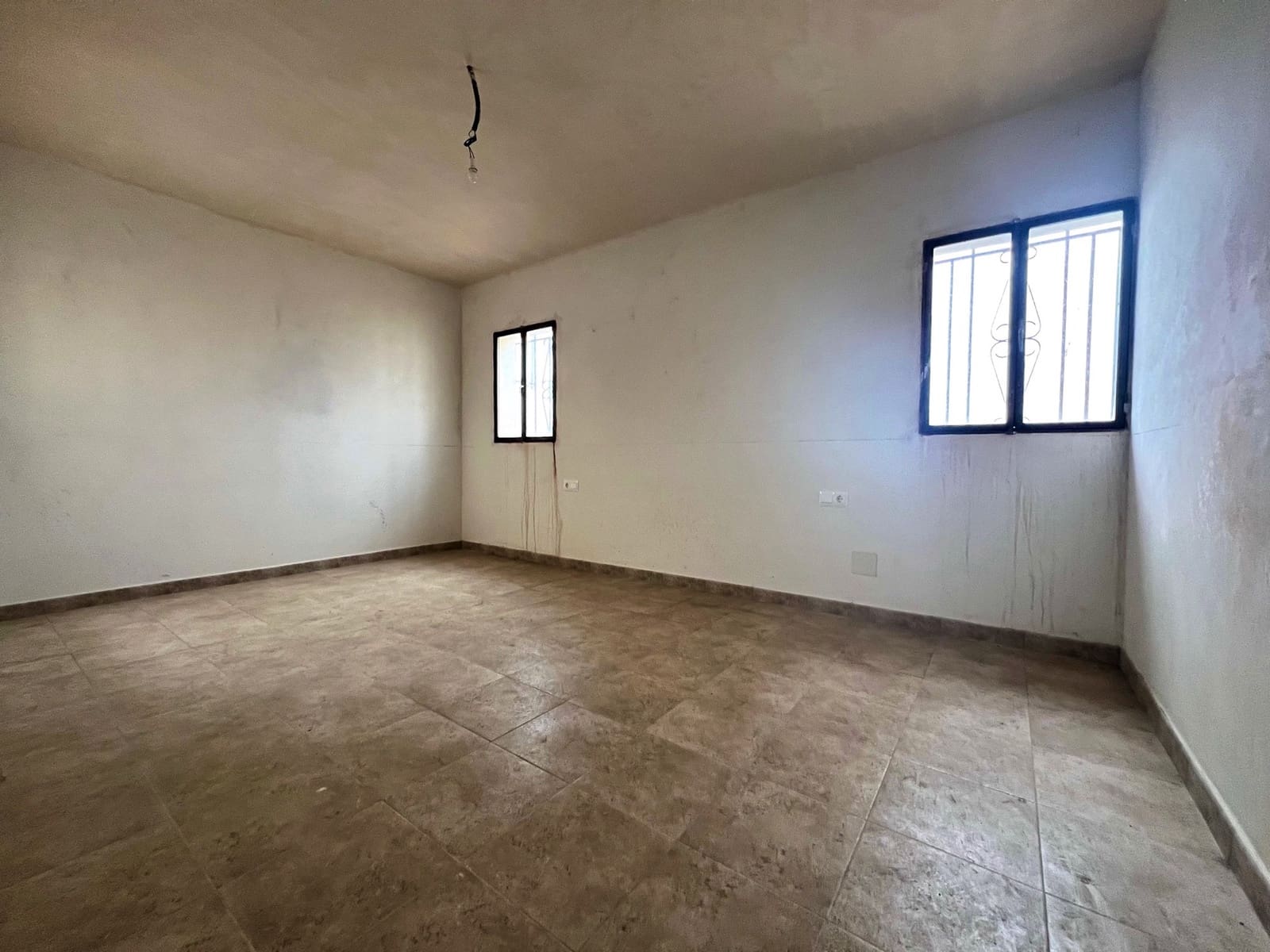 4 soveværelse Byhus til salg i Alcaucin - € 149.900 (Ref: 8592044)