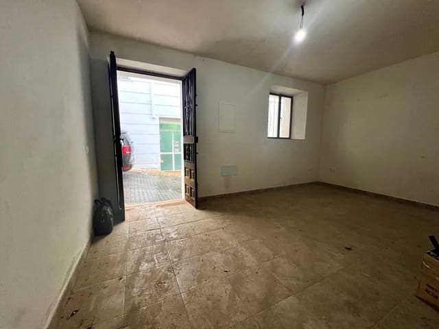 4 slaapkamer Huis te koop in Alcaucín - € 149.900 (Ref: 8592044)