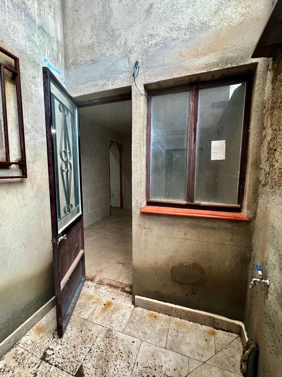 4 slaapkamer Huis te koop in Alcaucin - € 149.900 (Ref: 8592044)