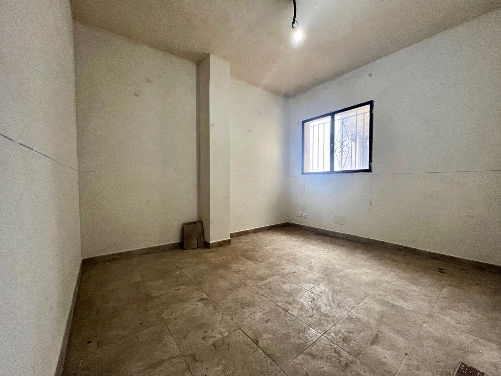 4 slaapkamer Huis te koop in Alcaucin - € 149.900 (Ref: 8592044)
