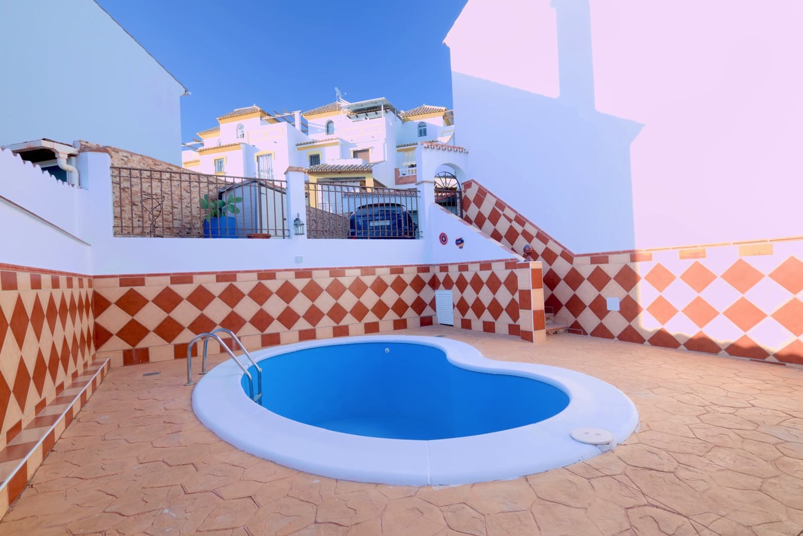 3 soveværelse Villa til salg i Torre del Mar med swimmingpool garage - € 410.000 (Ref: 8717208)