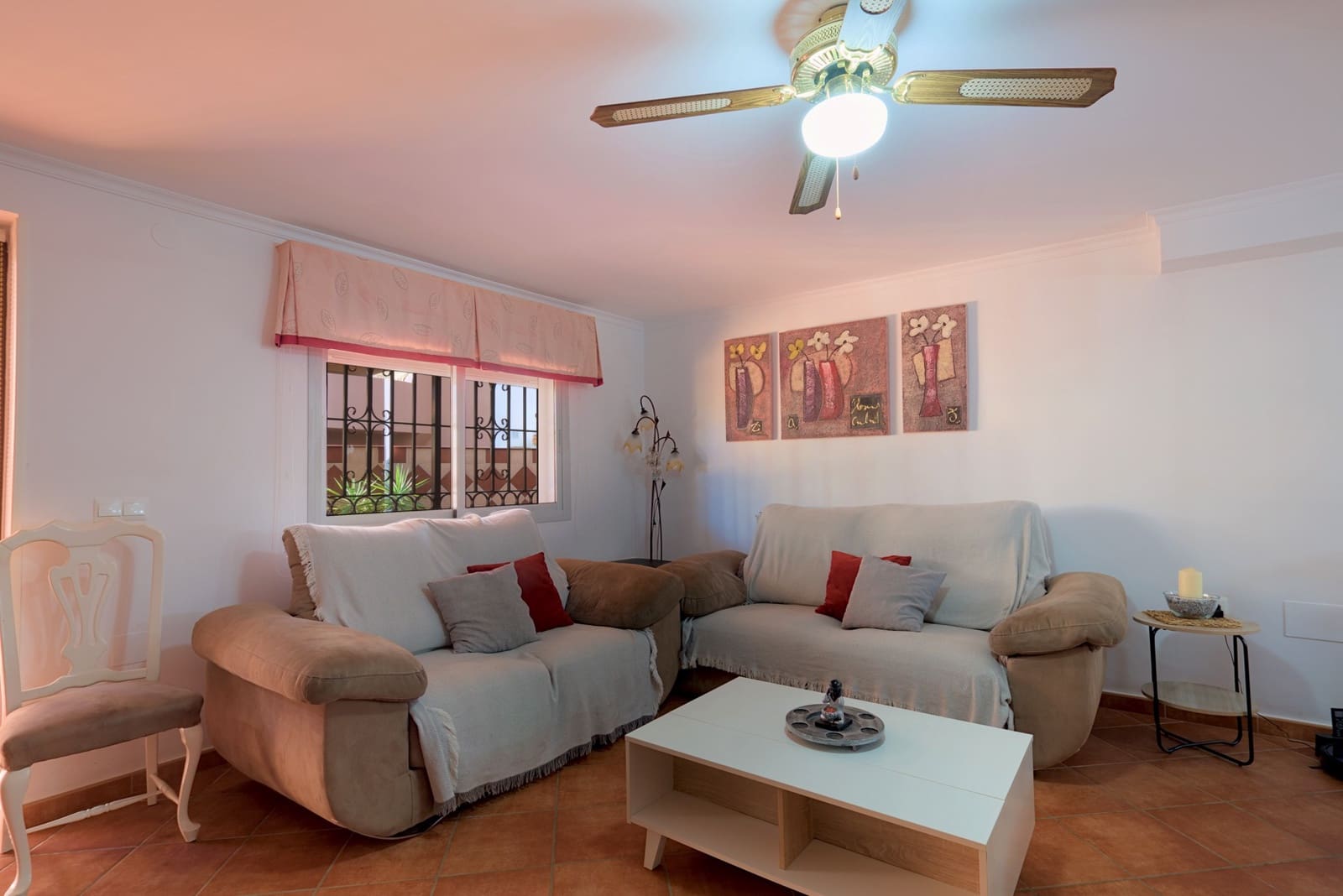 3 soveværelse Villa til salg i Torre del Mar med swimmingpool garage - € 410.000 (Ref: 8717208)