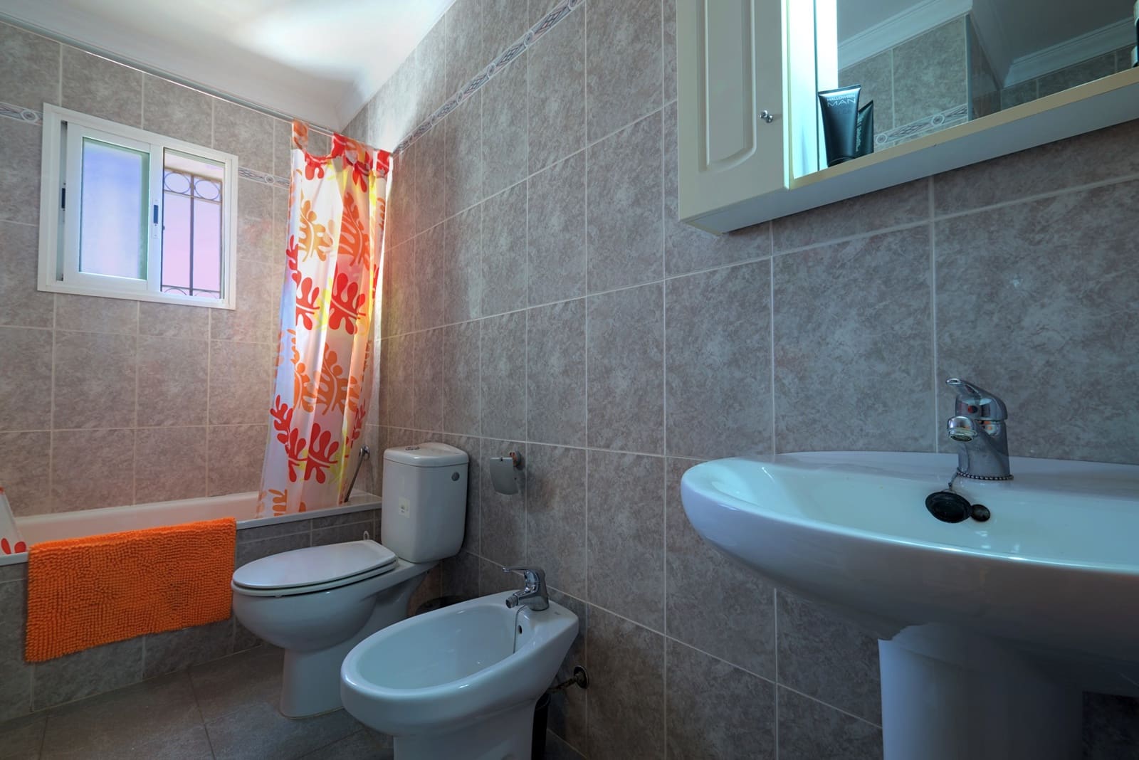 3 soveværelse Villa til salg i Torre del Mar med swimmingpool garage - € 410.000 (Ref: 8717208)