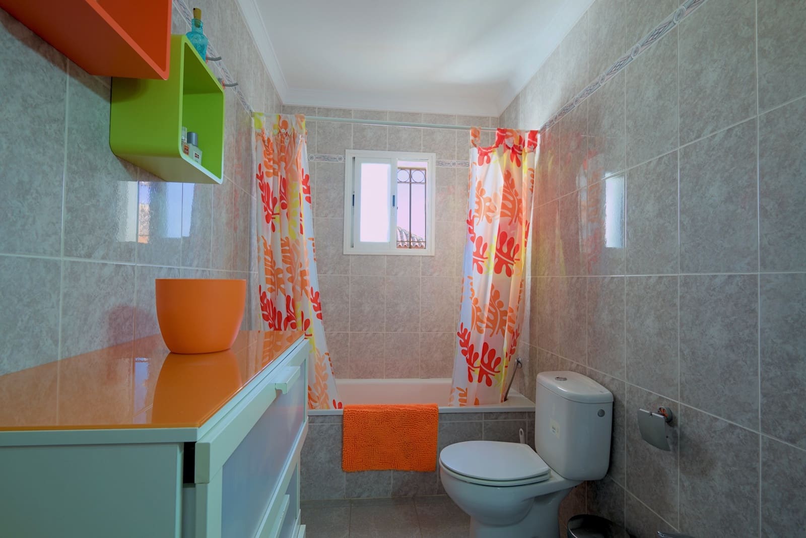 3 soveværelse Villa til salg i Torre del Mar med swimmingpool garage - € 410.000 (Ref: 8717208)