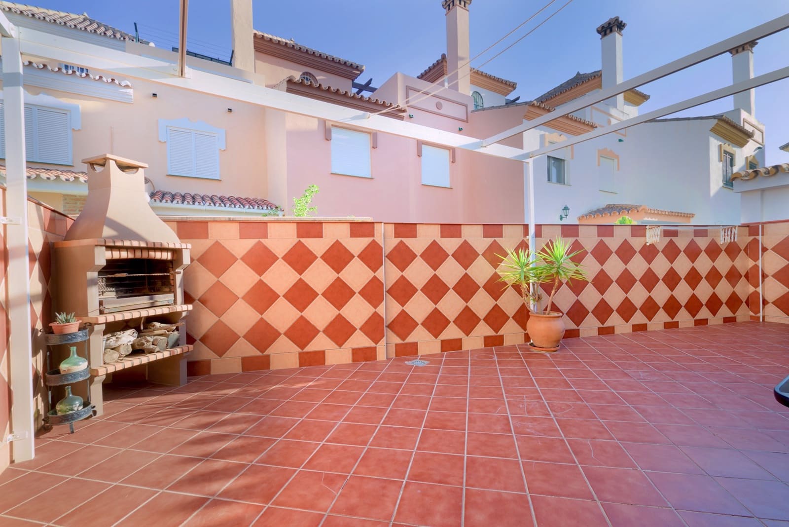 3 soveværelse Villa til salg i Torre del Mar med swimmingpool garage - € 410.000 (Ref: 8717208)