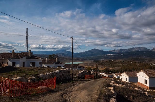 3 slaapkamer Villa te koop in Viñuela - € 335.000 (Ref: 8732041)