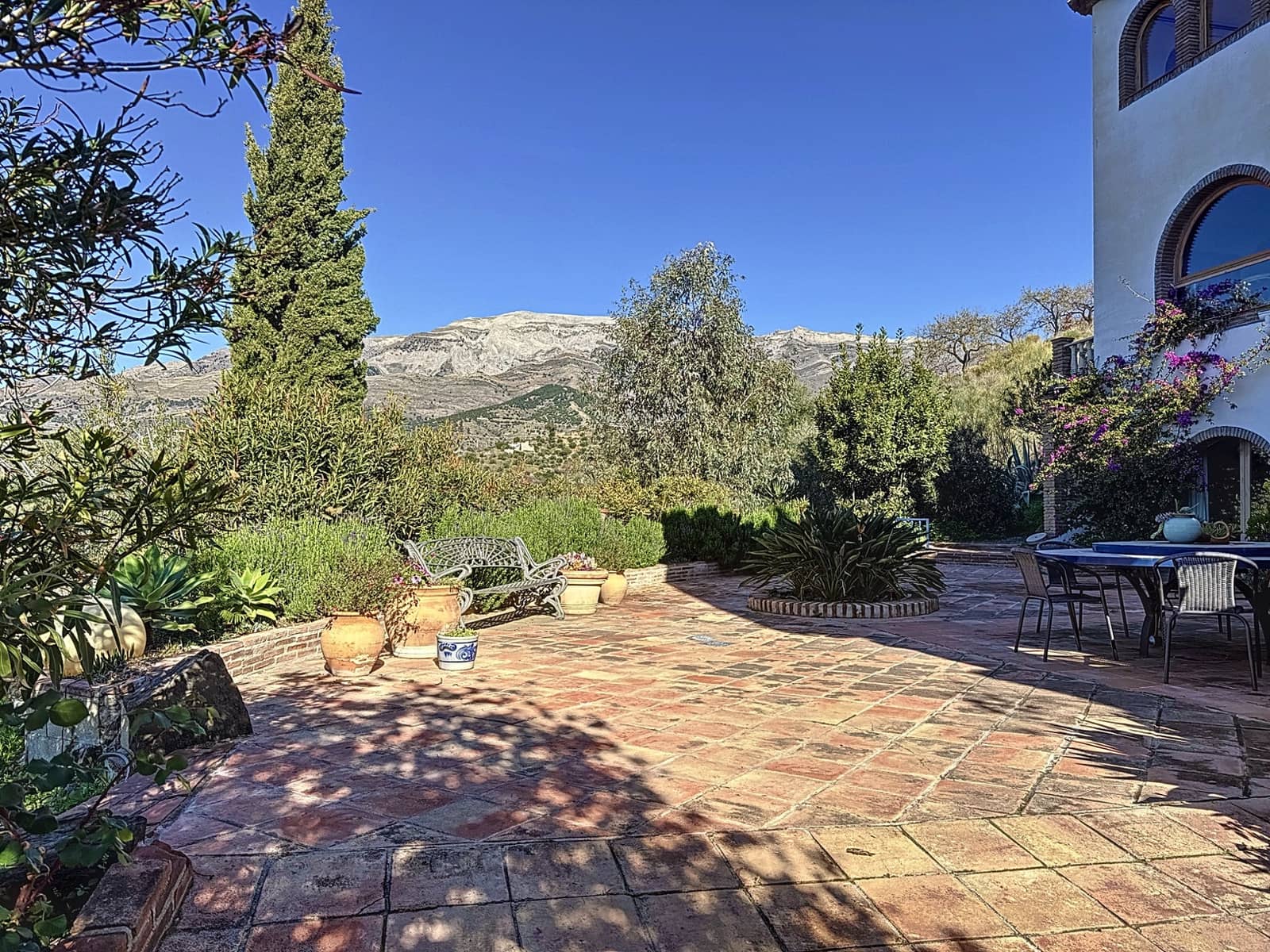 8 slaapkamer Commercieel te koop in Sedella met zwembad garage - € 695.000 (Ref: 8902833)