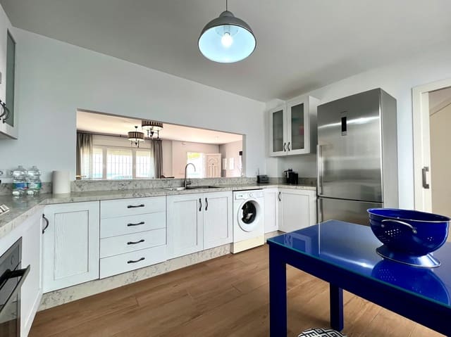 2 makuuhuone Rivitalo myytävänä paikassa Lagos, Vélez-Málaga - 462 000 € (Ref: 8936007)