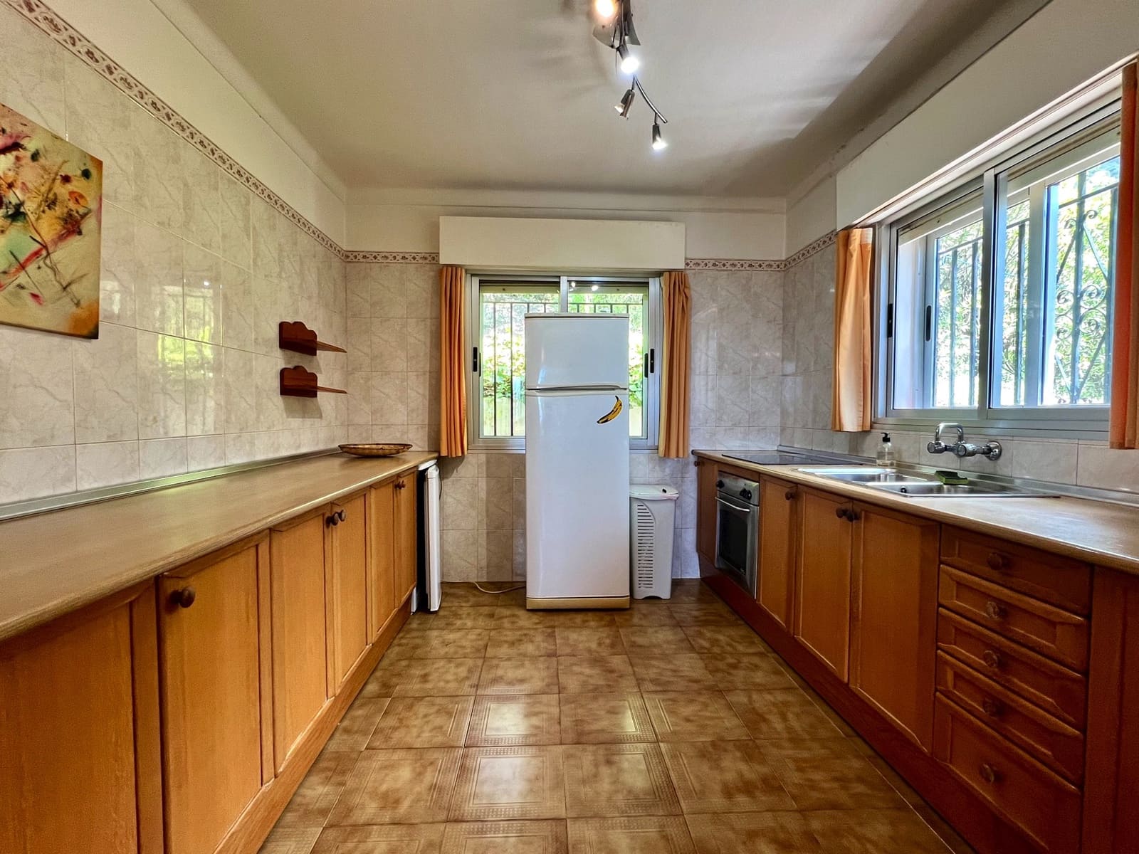 4 soveværelse Villa til salg i Alcaucin med swimmingpool garage - € 334.000 (Ref: 8949788)