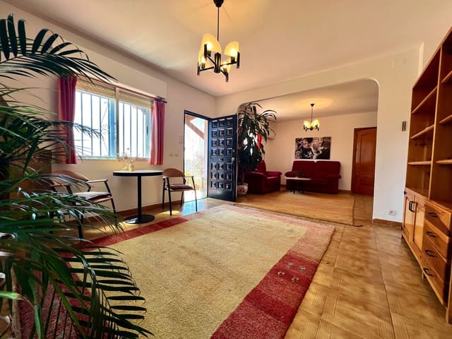 4 sovrum Villa till salu i Alcaucín med pool garage - 334 000 € (Ref: 8949788)