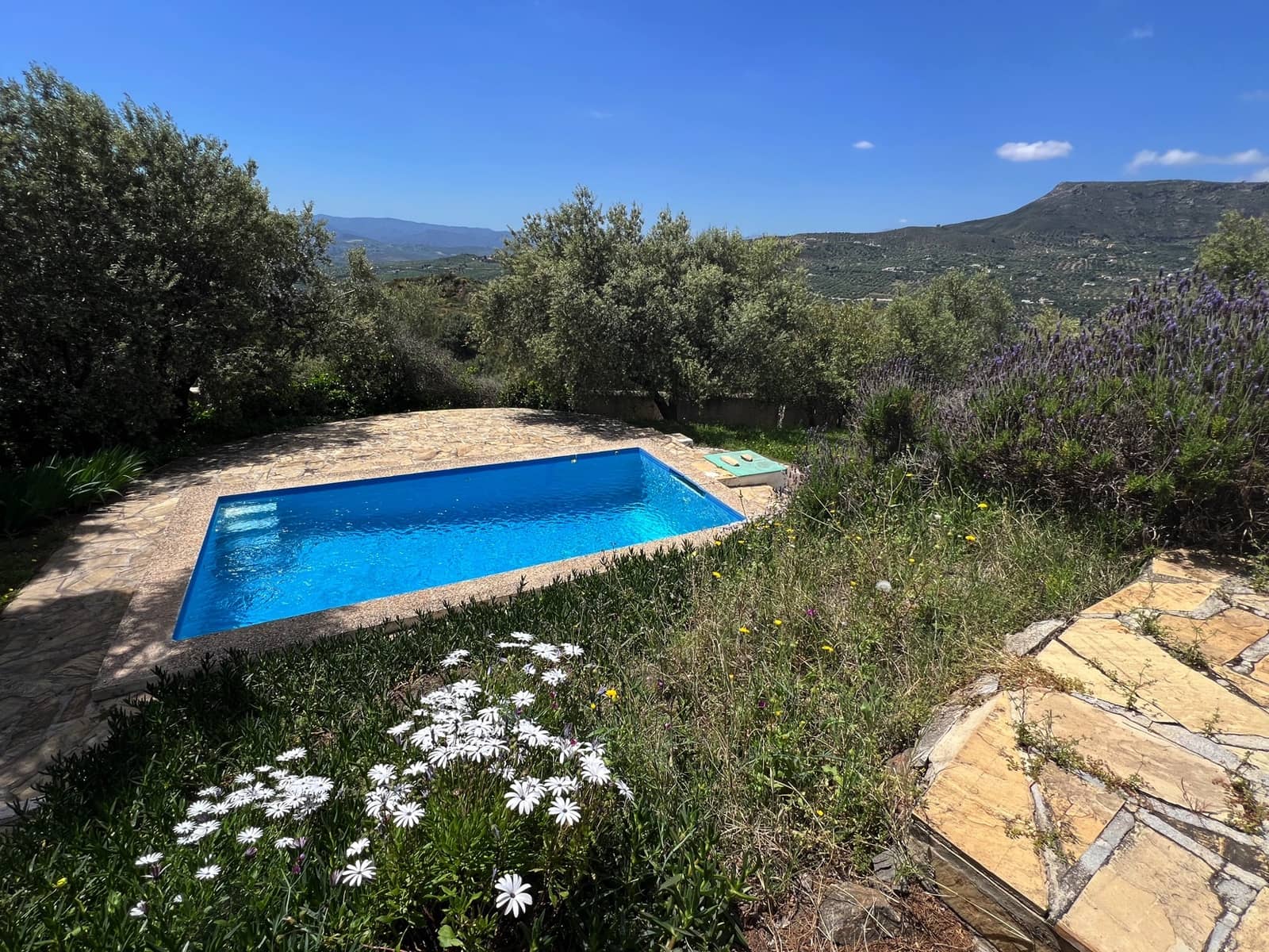 4 soveværelse Villa til salg i Alcaucin med swimmingpool garage - € 334.000 (Ref: 8949788)