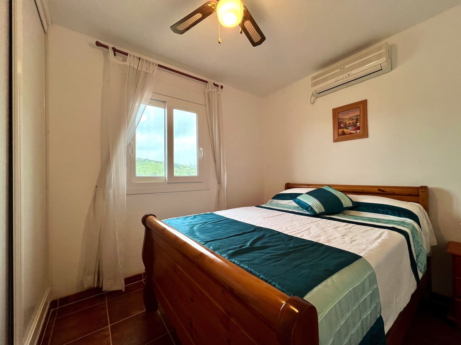 4 soveværelse Villa til salg i Alcaucin med swimmingpool - € 335.000 (Ref: 8962145)