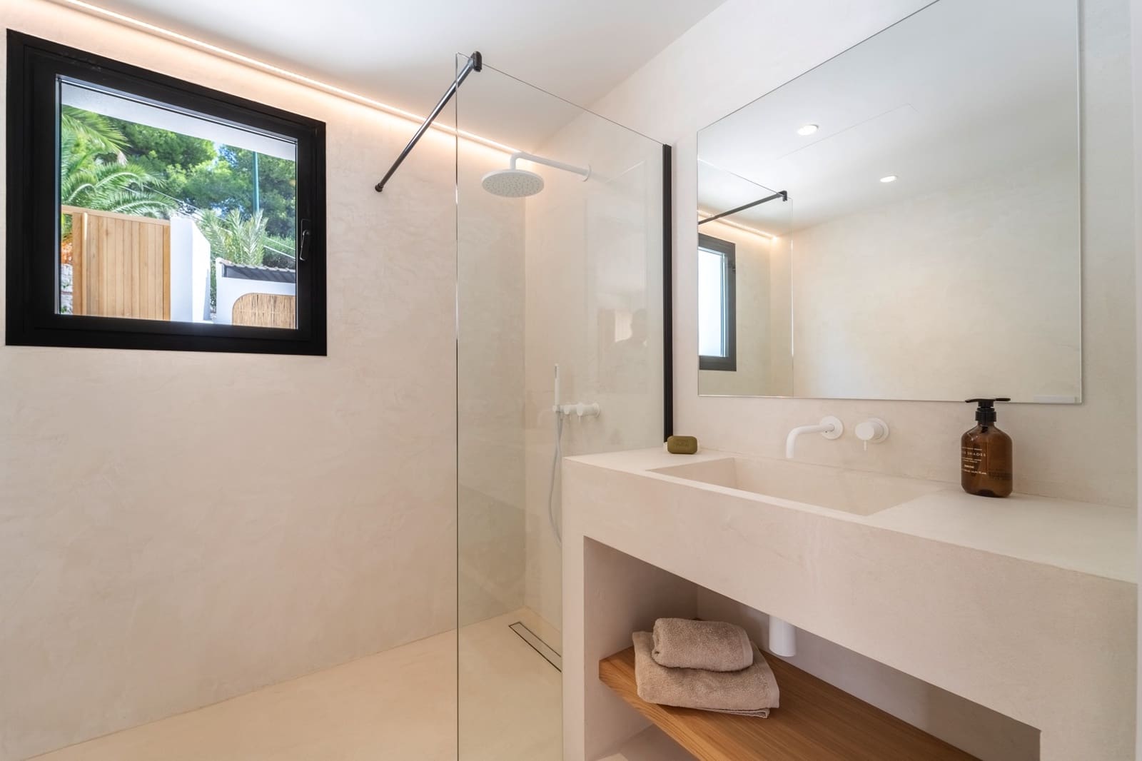 5 soveværelse Villa til salg i Malaga by med swimmingpool garage - € 1.850.000 (Ref: 8971765)