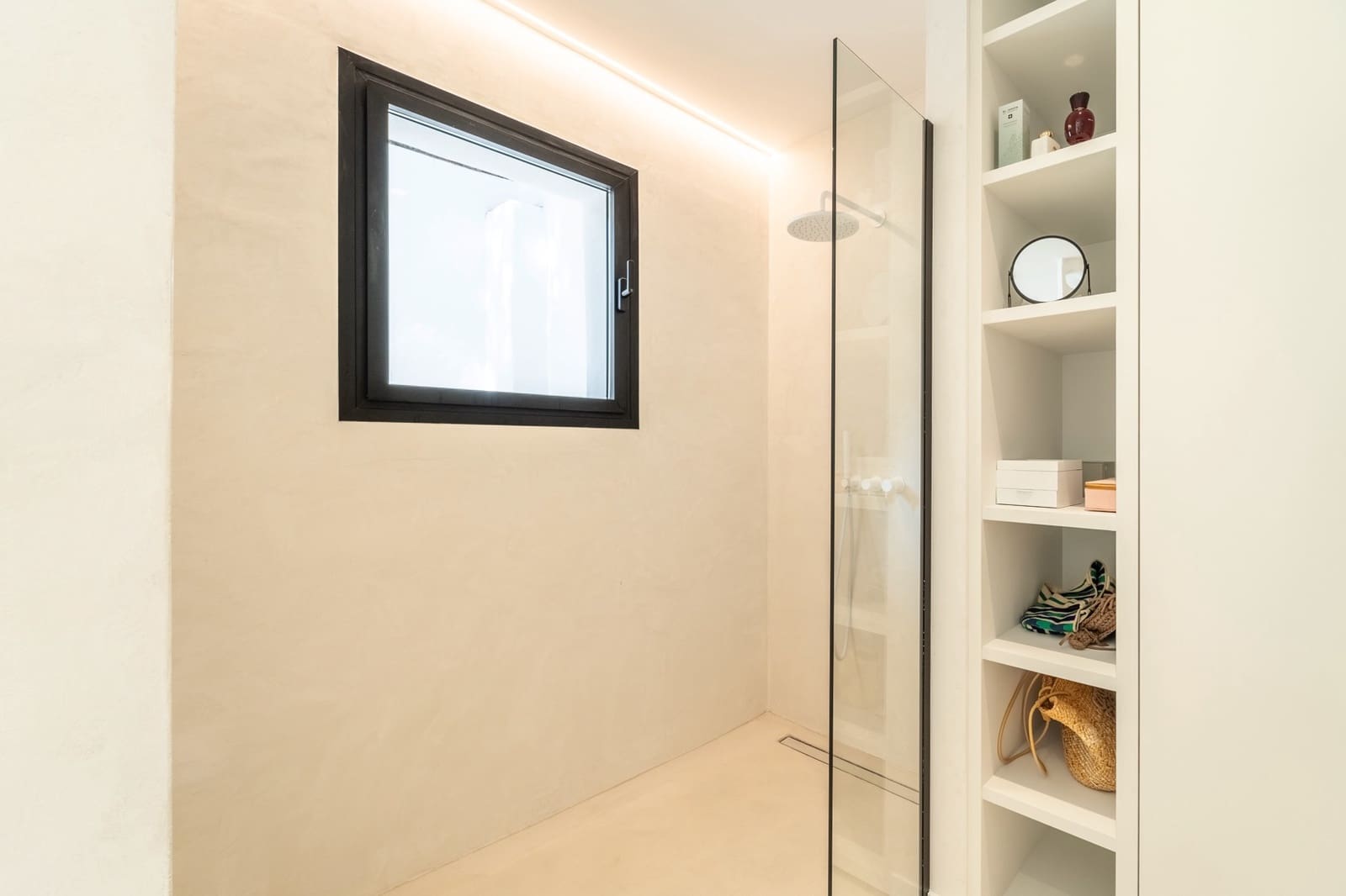 5 soveværelse Villa til salg i Malaga by med swimmingpool garage - € 1.850.000 (Ref: 8971765)