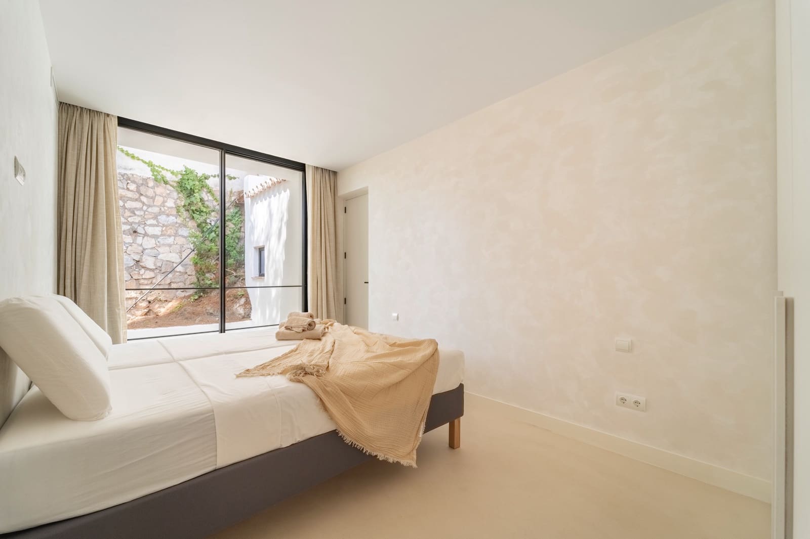 5 soveværelse Villa til salg i Malaga by med swimmingpool garage - € 1.850.000 (Ref: 8971765)