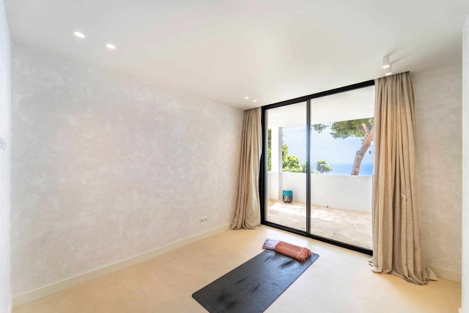 5 soveværelse Villa til salg i Malaga by med swimmingpool garage - € 1.850.000 (Ref: 8971765)