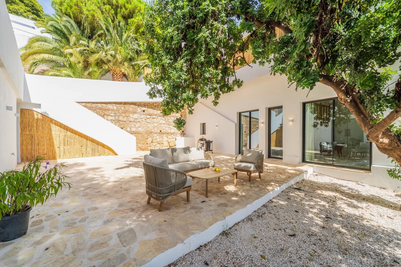 5 soveværelse Villa til salg i Malaga by med swimmingpool garage - € 1.850.000 (Ref: 8971765)