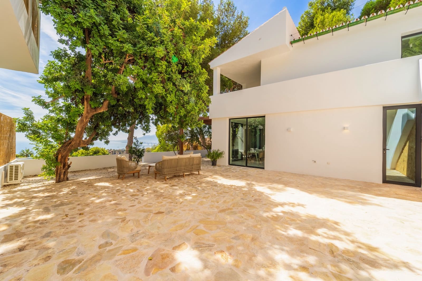 5 soveværelse Villa til salg i Malaga by med swimmingpool garage - € 1.850.000 (Ref: 8971765)