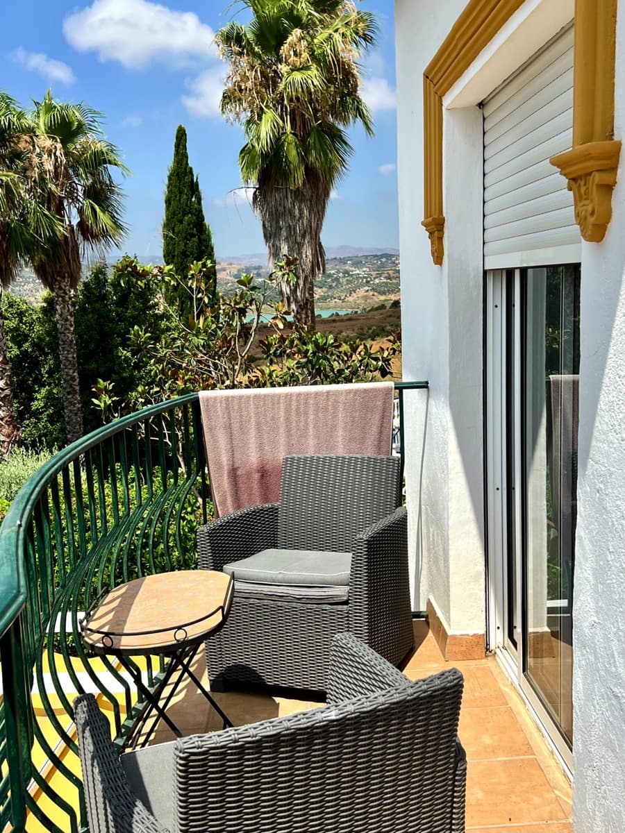 3 soveværelse Villa til salg i Vinuela med swimmingpool garage - € 364.000 (Ref: 9115558)