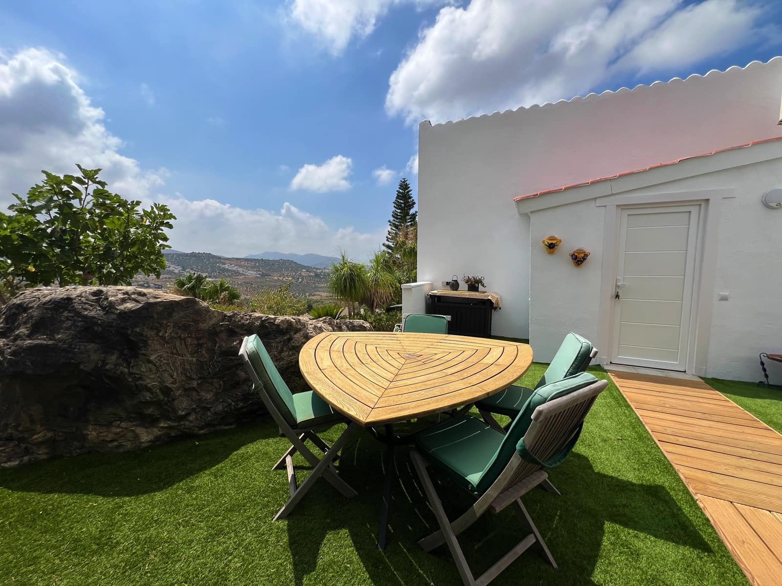 3 soveværelse Villa til salg i Vinuela med swimmingpool garage - € 364.000 (Ref: 9115558)