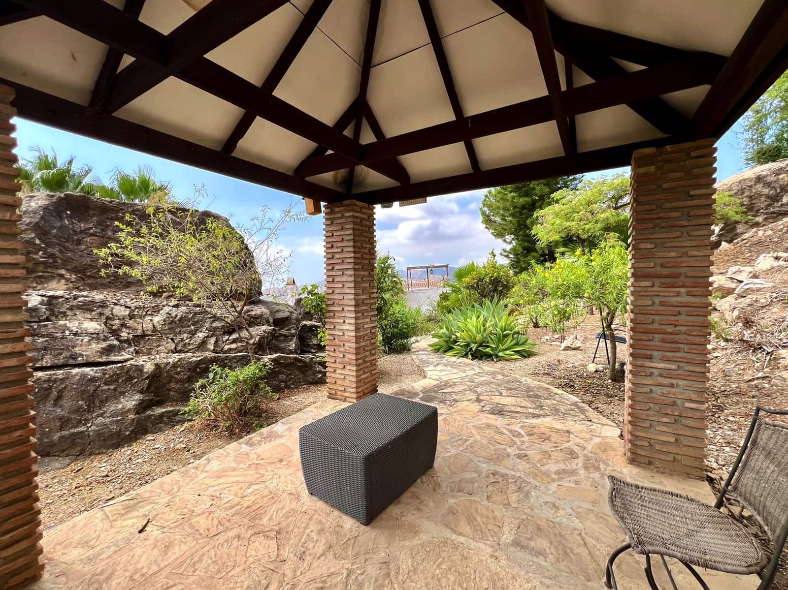 3 soveværelse Villa til salg i Vinuela med swimmingpool garage - € 364.000 (Ref: 9115558)