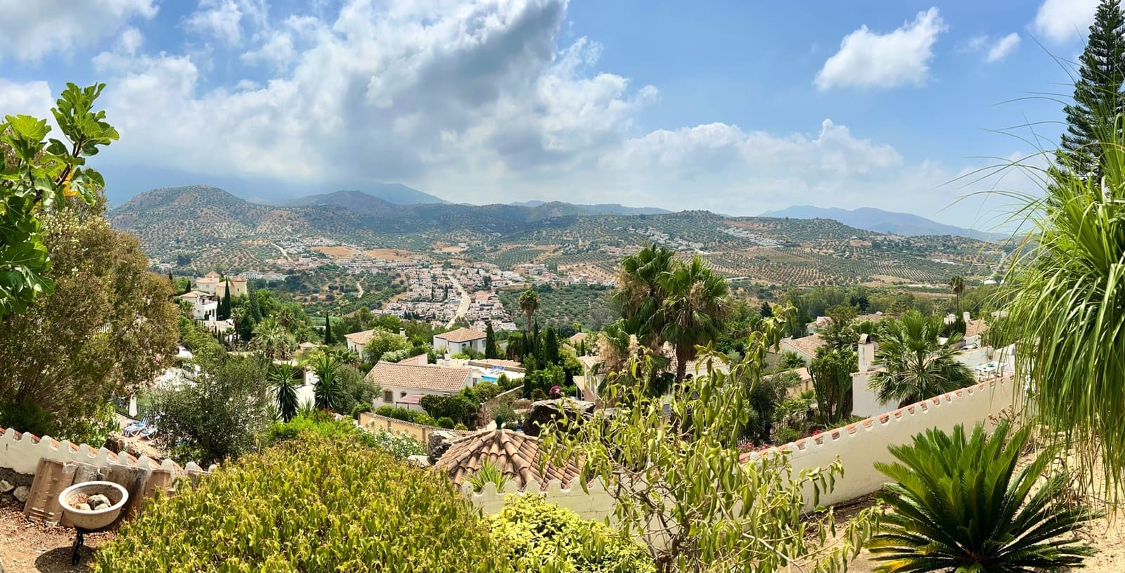 3 soveværelse Villa til salg i Vinuela med swimmingpool garage - € 364.000 (Ref: 9115558)