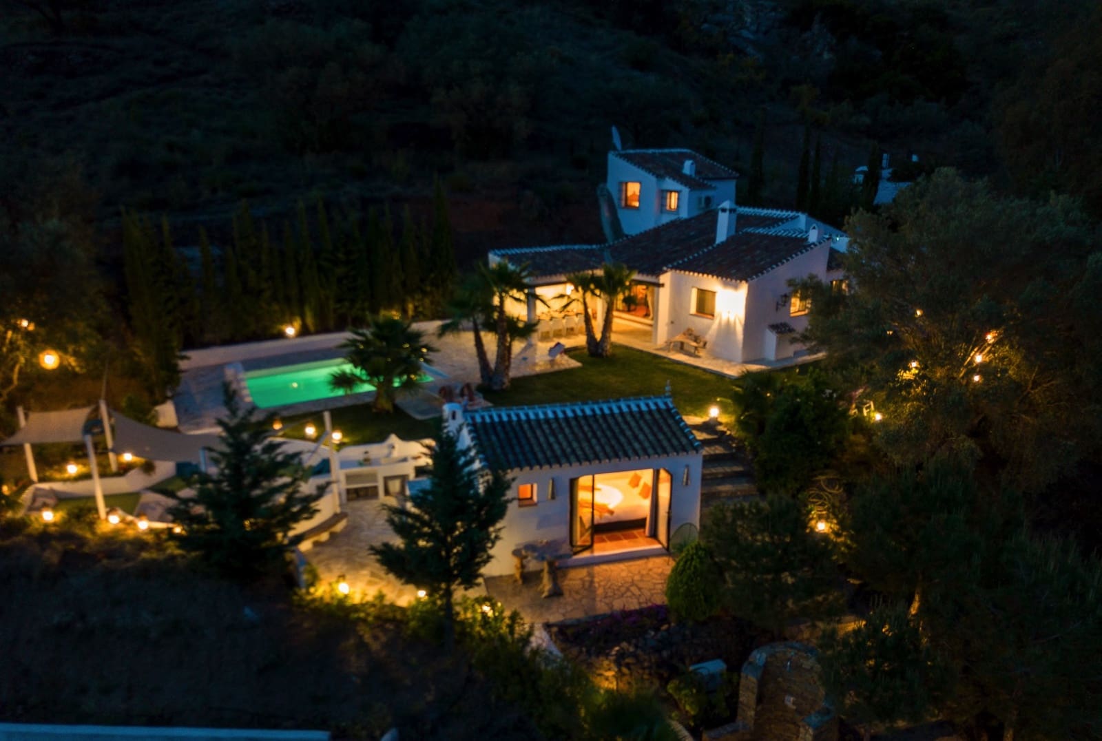 4 soveværelse Villa til salg i Canillas de Aceituno med swimmingpool garage - € 849.000 (Ref: 9201720)