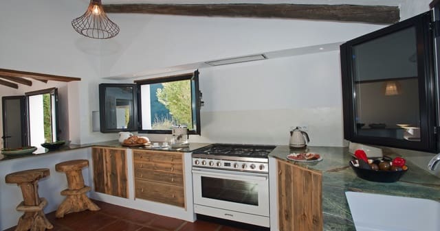 4 sovrum Villa till salu i Canillas de Aceituno med pool garage - 849 000 € (Ref: 9201720)