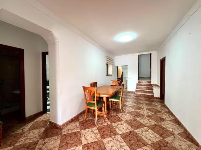 5 sovrum Radhus till salu i Viñuela - 170 000 € (Ref: 9245750)