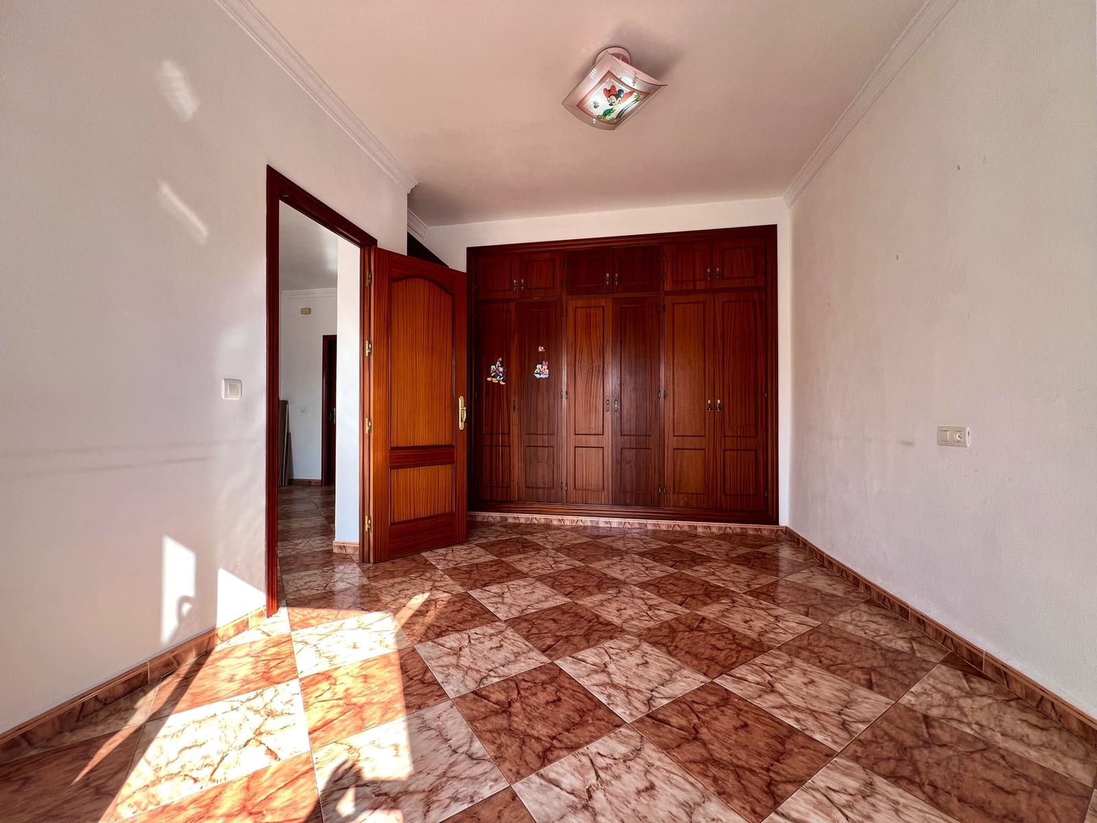 5 soveværelse Rækkehus til salg i Vinuela - € 170.000 (Ref: 9245750)