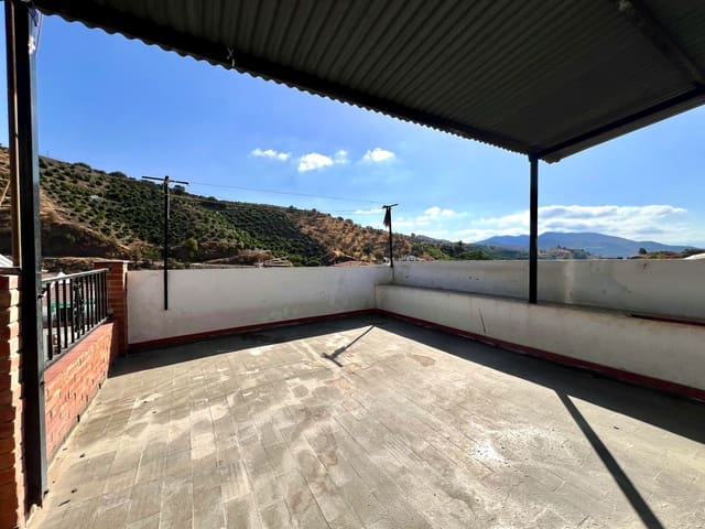 5 sovrum Radhus till salu i Viñuela - 170 000 € (Ref: 9245750)