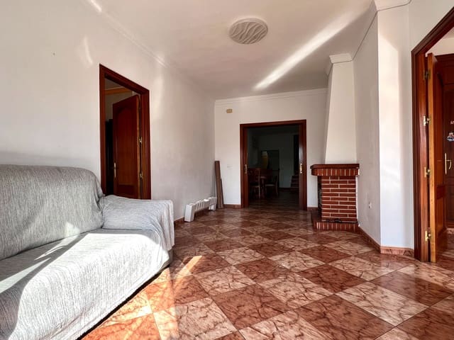 5 sovrum Radhus till salu i Viñuela - 170 000 € (Ref: 9245750)