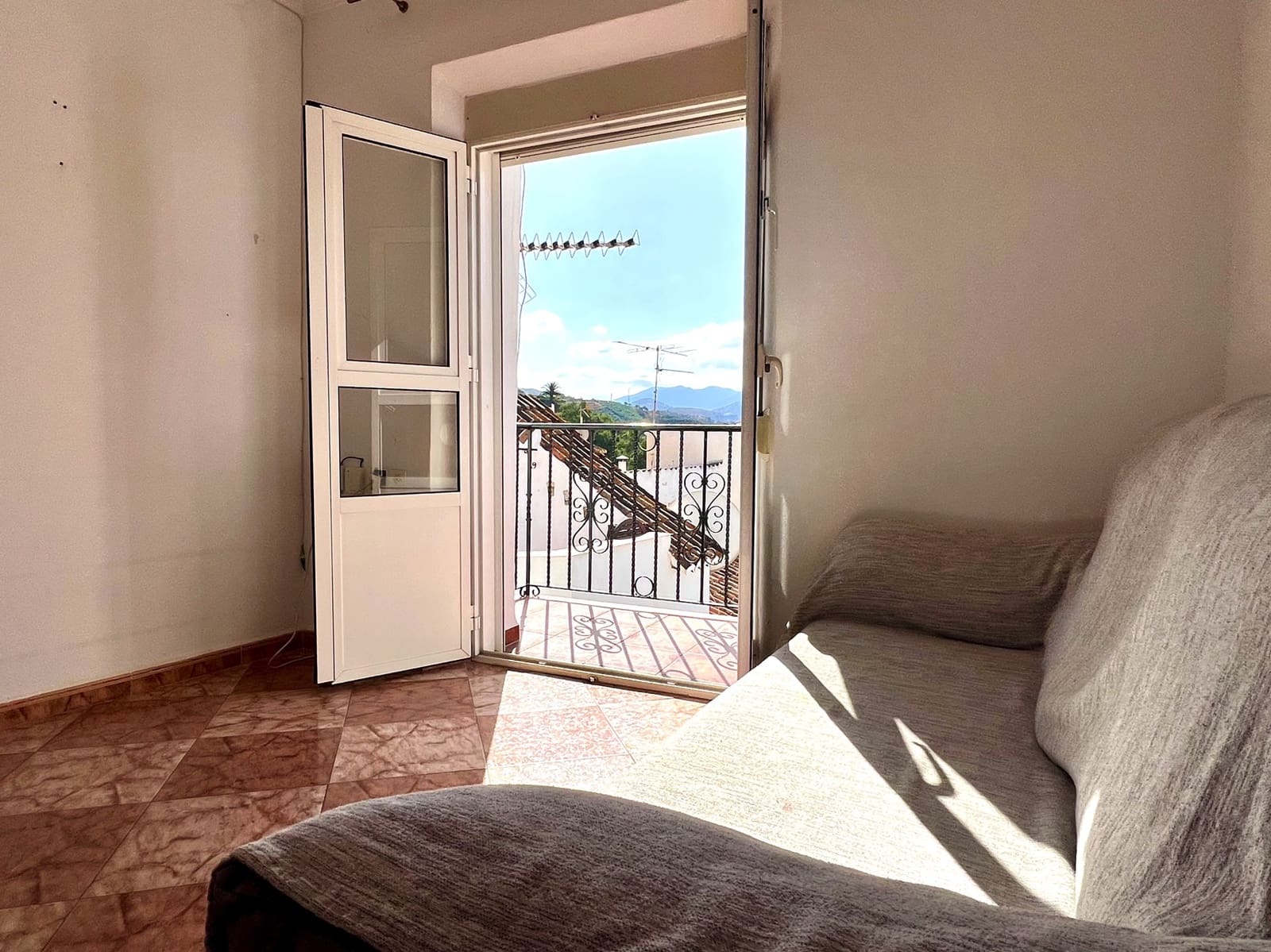 5 soveværelse Rækkehus til salg i Vinuela - € 170.000 (Ref: 9245750)