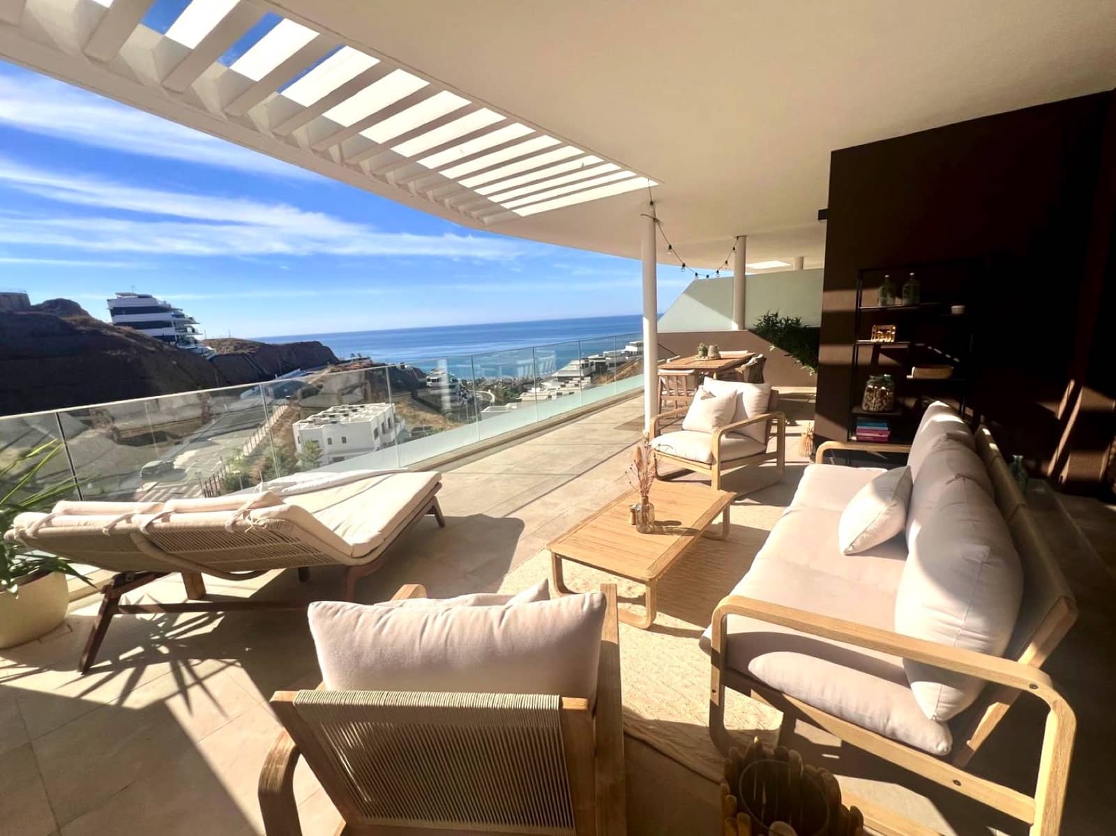 2 makuuhuone Huoneisto myytävänä paikassa Rincon de la Victoria mukana uima-altaan 
autotalli - 549 000 € (Ref: 9263892)