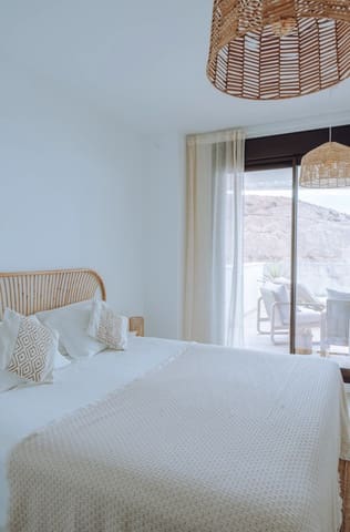 2 bedroom Apartment for sale in Rincón de la Victoria with pool garage - € 549,000 (Ref: 9263892)