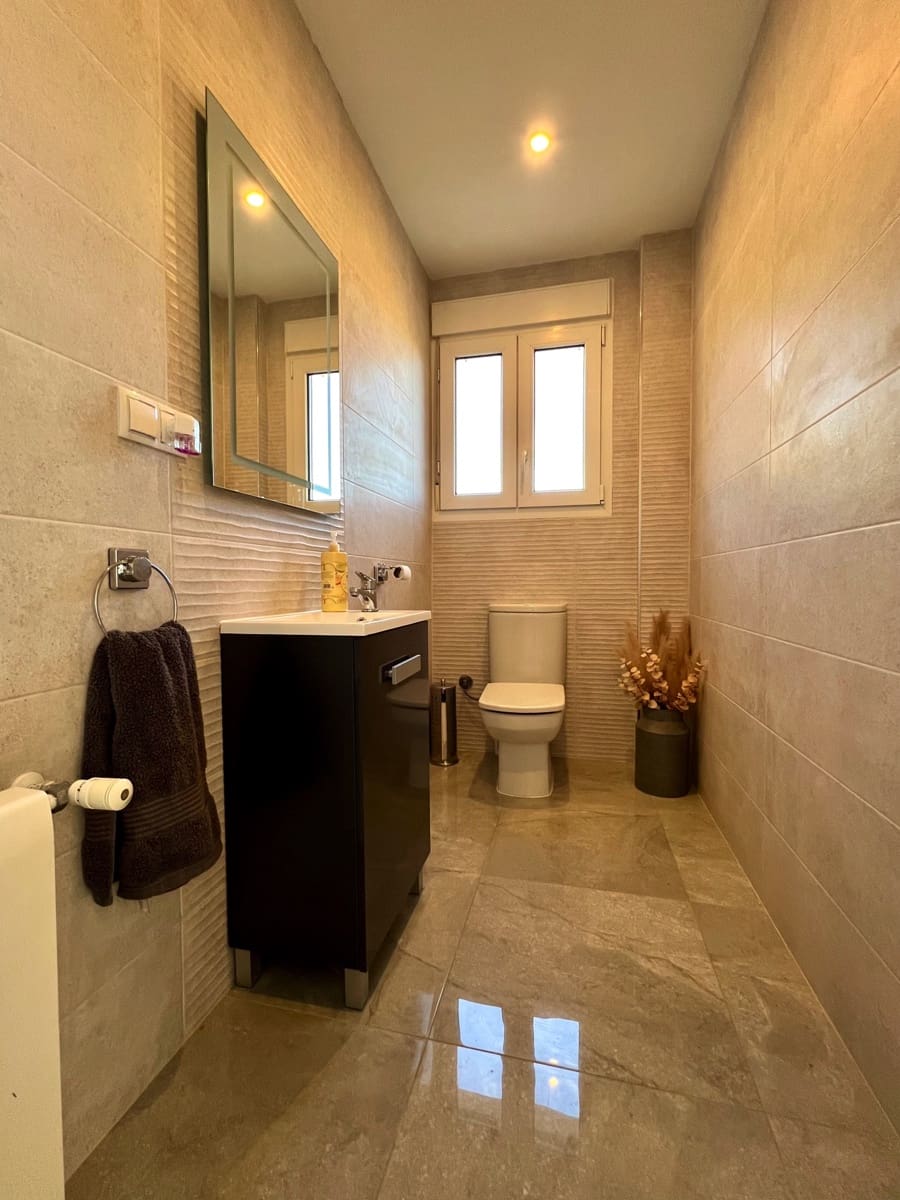 4 soveværelse Villa til salg i Vinuela med swimmingpool garage - € 795.000 (Ref: 9265582)