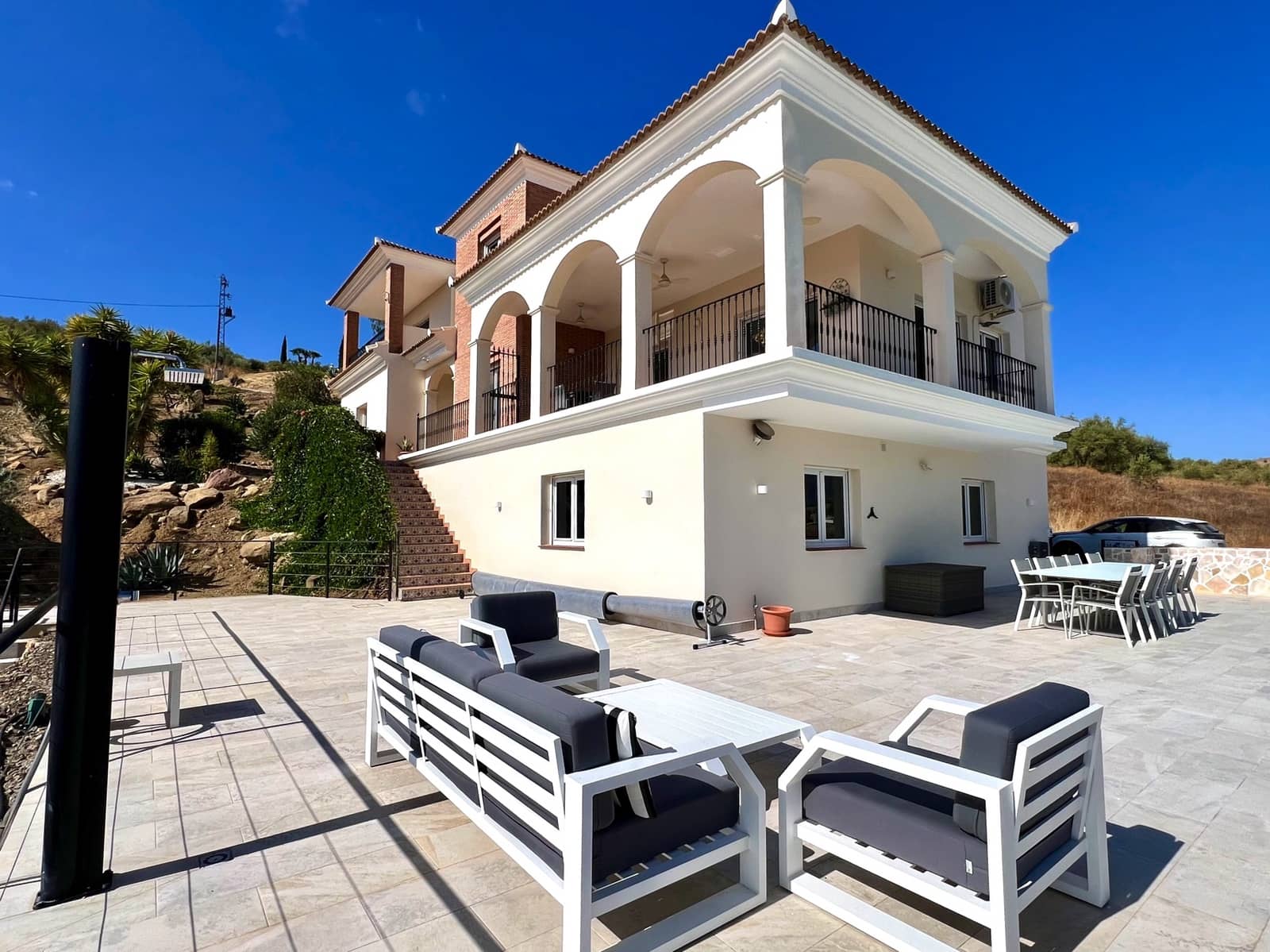 4 soveværelse Villa til salg i Vinuela med swimmingpool garage - € 795.000 (Ref: 9265582)