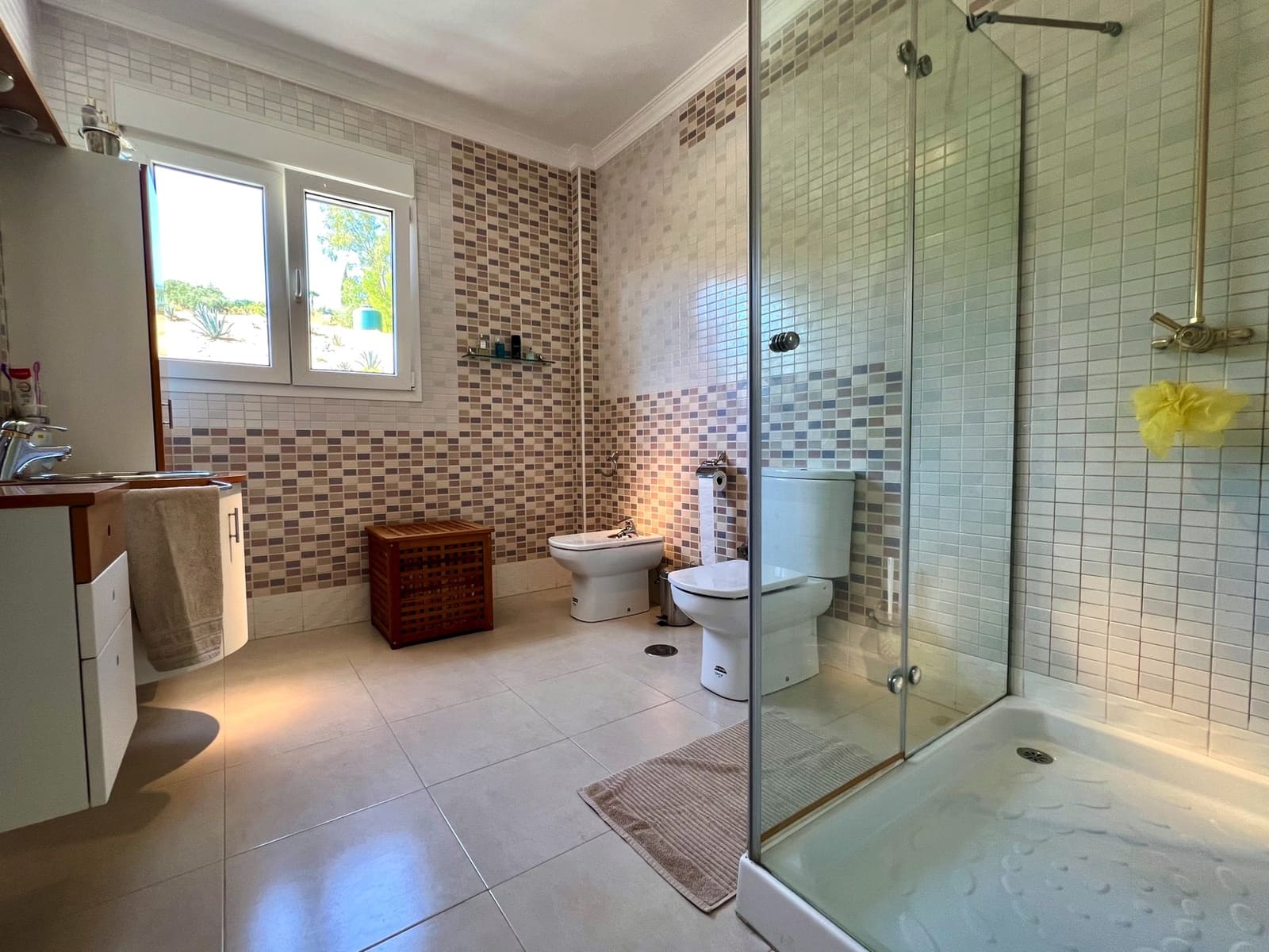 4 soveværelse Villa til salg i Vinuela med swimmingpool garage - € 795.000 (Ref: 9265582)