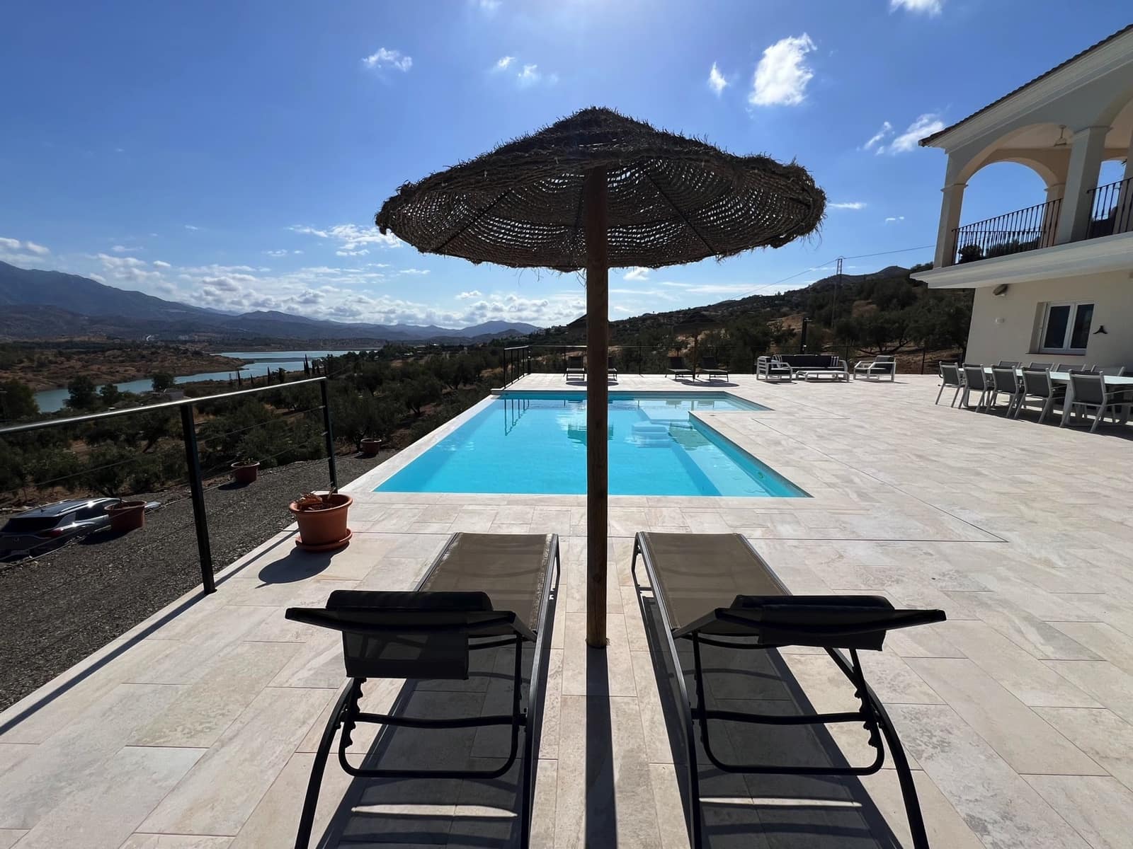 4 soveværelse Villa til salg i Vinuela med swimmingpool garage - € 795.000 (Ref: 9265582)