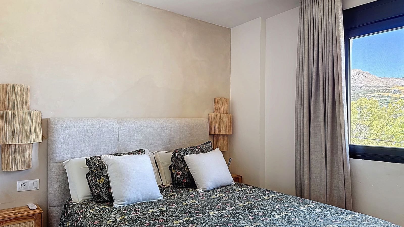 7 soveværelse Finca/Landehus til salg i Periana med swimmingpool garage - € 775.000 (Ref: 9267605)