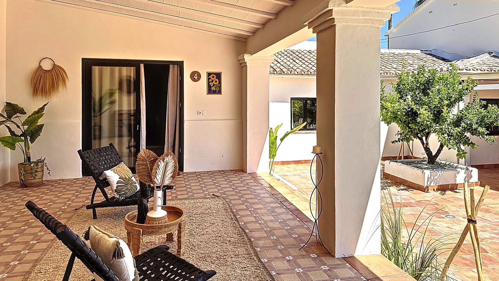 7 soveværelse Finca/Landehus til salg i Periana med swimmingpool garage - € 775.000 (Ref: 9267605)