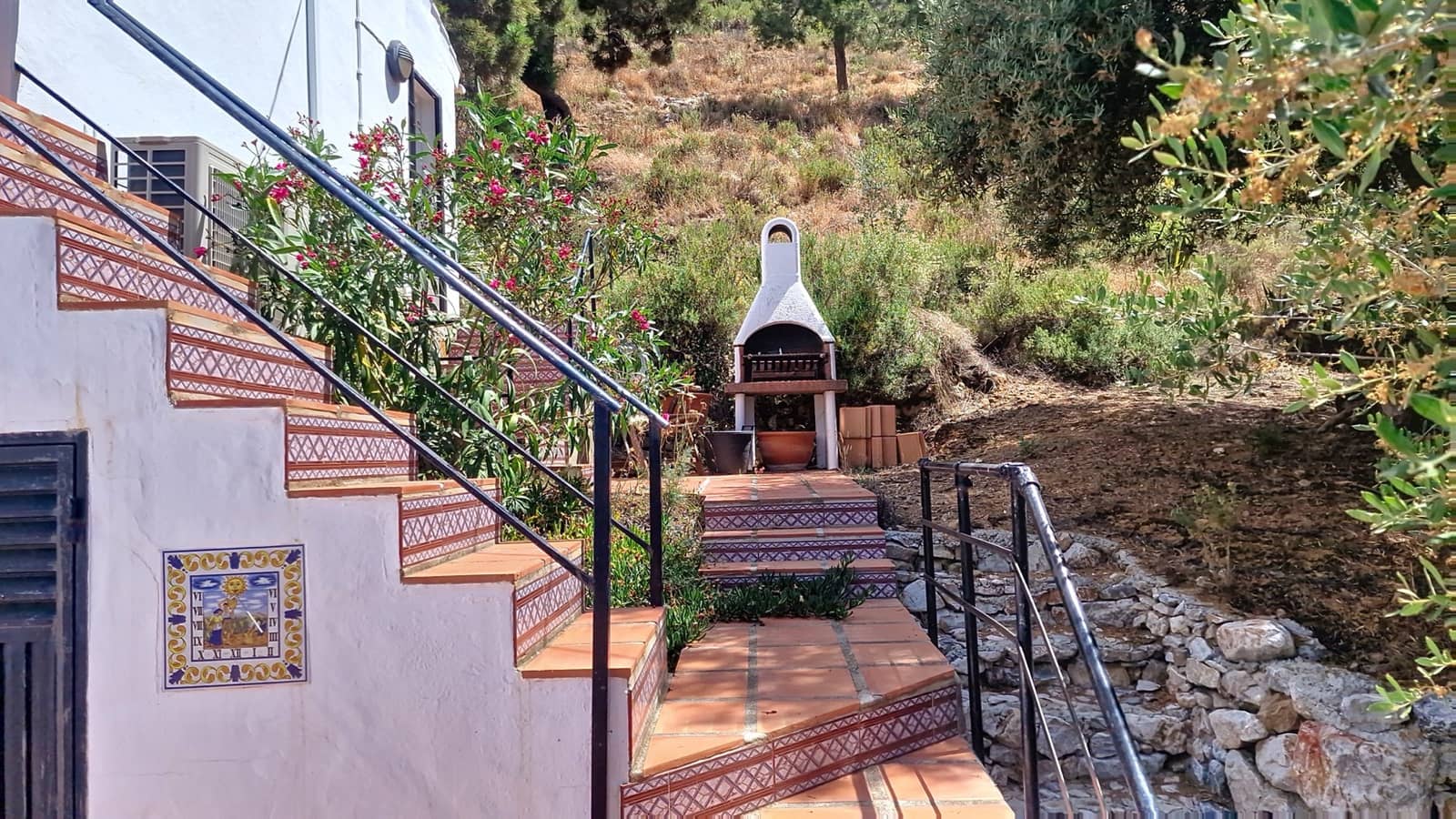 2 sovrum Villa till salu i Competa med pool garage - 295 000 € (Ref: 9382039)