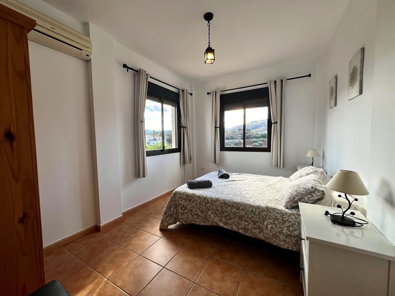 4 slaapkamer Villa te koop in Comares met zwembad garage - € 360.000 (Ref: 9439012)