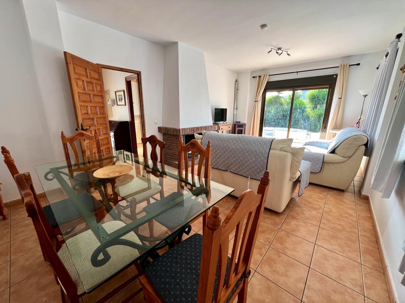 4 slaapkamer Villa te koop in Comares met zwembad garage - € 360.000 (Ref: 9439012)