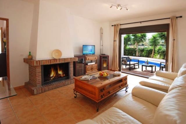 4 soverom Villa til salgs i Comares med svømmebasseng garasje - € 360 000 (Ref: 9439012)
