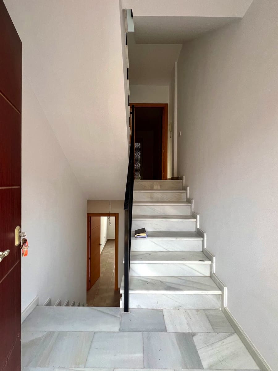 3 soverom Rekkehus til salgs i Periana med garasje - € 189 500 (Ref: 9441685)